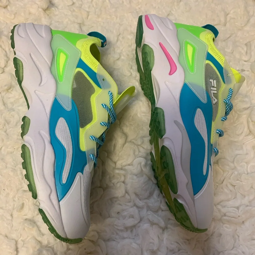 FILA Pastel Neon Cute Running Shoes EUC Sz 7.5